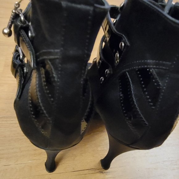 Balenciaga Mock Lace-Up & Zip-Up Ankle Booties - Picture 10 of 16